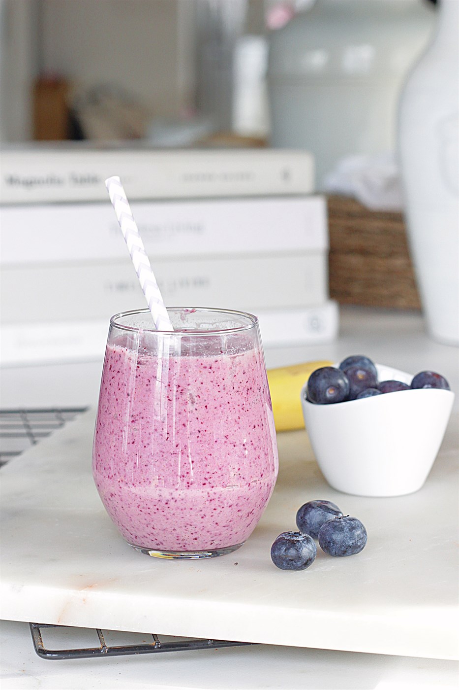 BREAKFAST BOOST WITH ÍSEY SKYR